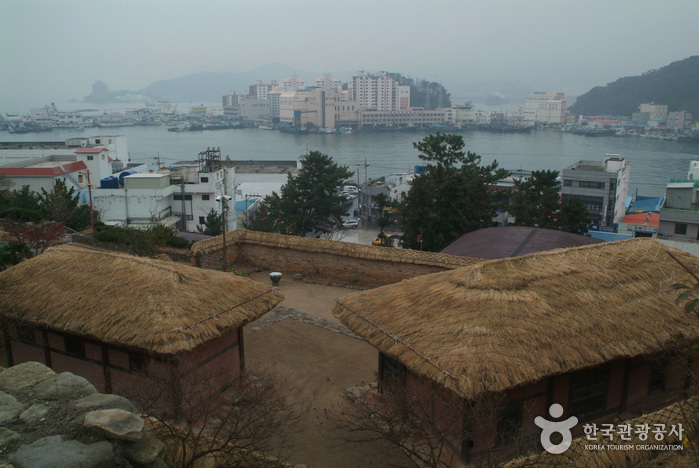 청마문학관