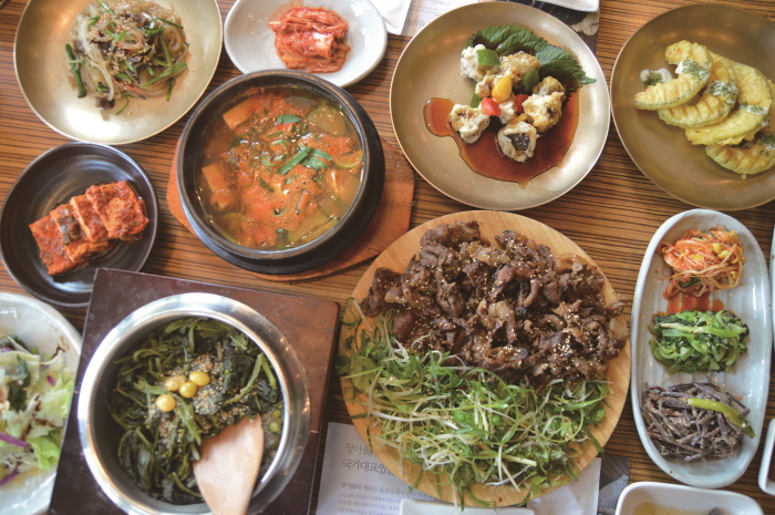 청아한