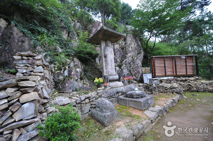 금둔사