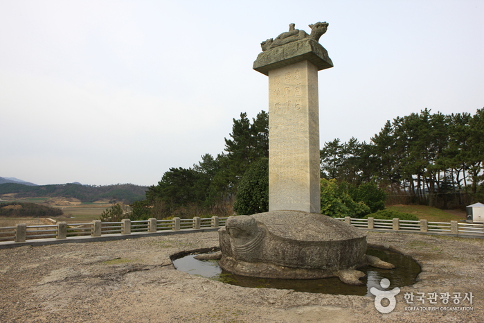 이충무공 벽파진 전첩비