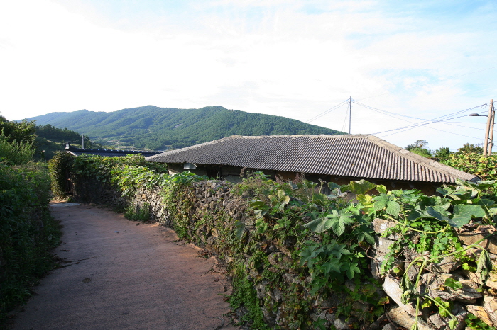 상서마을 옛 돌담길