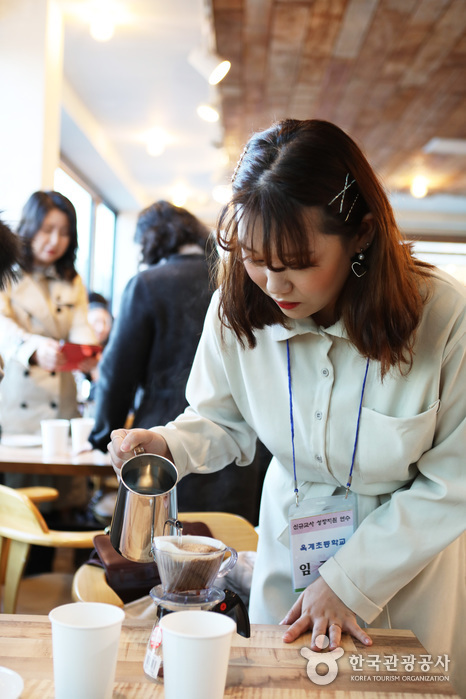 보헤미안박이추커피공장